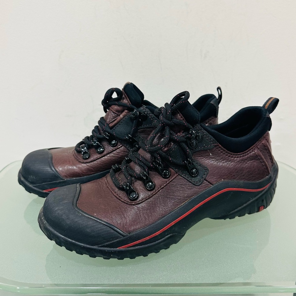 Clarks Leather & Rubber‎ Mucker Waterproof Brown & Black Shoes Sz 6 Outdoor Gear